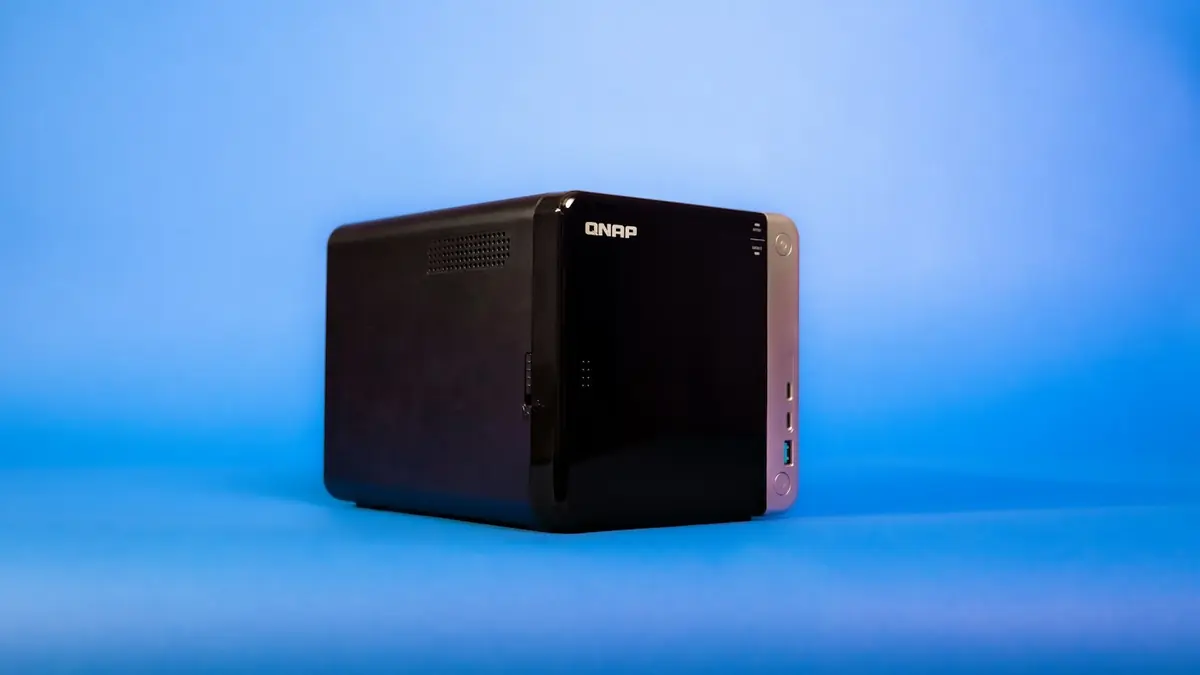 Serveur NAS QNAP à 4 baies